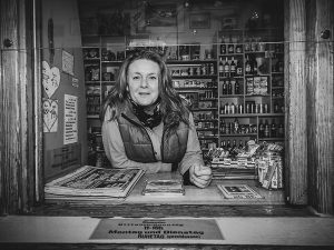 Lesung: Verena-Kristina Kirchberg und „Ich bin Büdchen: Vom echten Leben zwischen Bömskes und Bier“ @ Lesecafé der Stadtbücherei