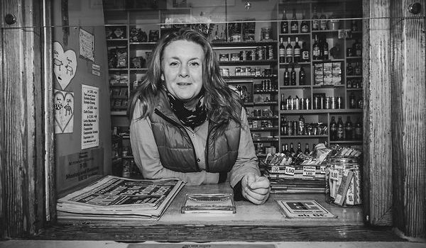 Lesung: Verena-Kristina Kirchberg und „Ich bin Büdchen: Vom echten Leben zwischen Bömskes und Bier“ Lesung: Verena-Kristina Kirchberg und „Ich bin Büdchen: Vom echten Leben zwischen Bömskes und Bier“