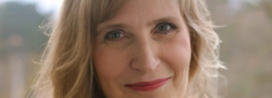 Lesung mit Bestsellerautorin Eva Völler @ Lesecafé der Stadtbücherei